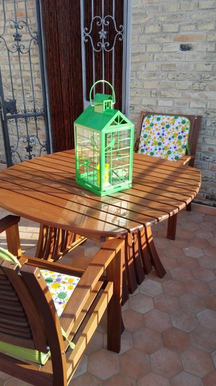 B&B Bread And Fantasy Ostra Bagian luar foto